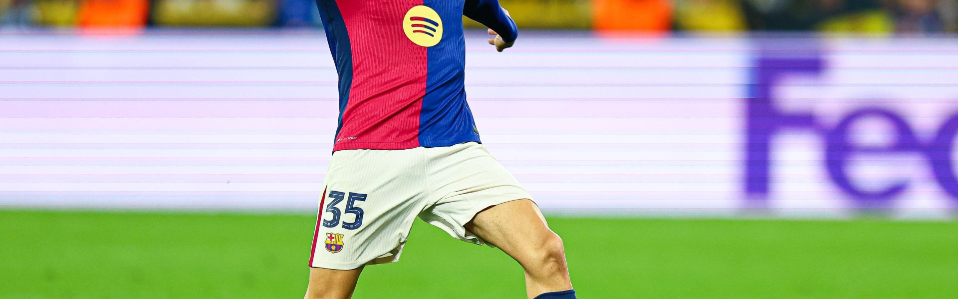 世体：弗里克将用杰拉德-马丁或托伦茨顶替受伤的巴尔德