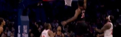 世界杯手机观看-石破天惊！格莱姆斯送回传 恩比德跟进起飞满弓战斧暴力劈扣