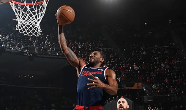 世界杯下载入口-快船第一节砍42分，第二节仅21分&amp;amp;尼德豪泽伤退后9分钟拿9分