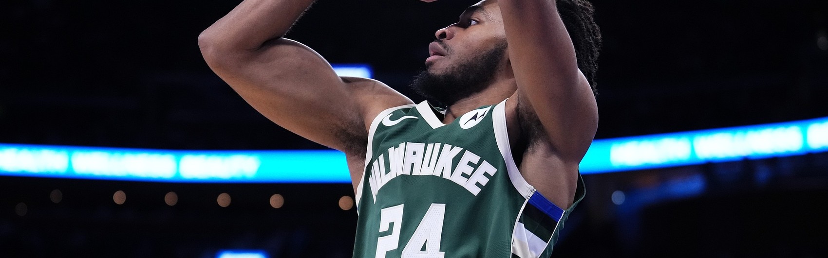 世界杯高清直播-卡梅隆·托马斯过去5场场均仅7.4分 命中率25.6% 三分16.7%